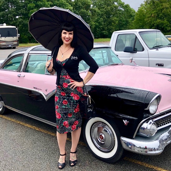 Meet your Posher, Lilah - Picture 2 of 7